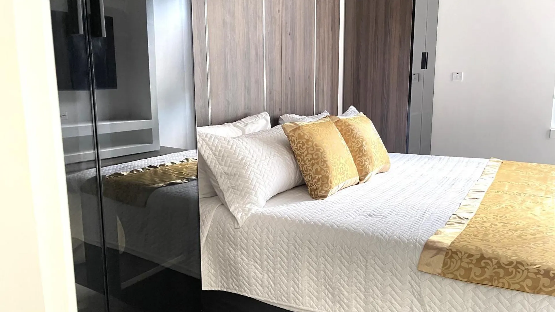 Apartment Liguanea -One Bedroom Oasis Near Us Embassy Kingston